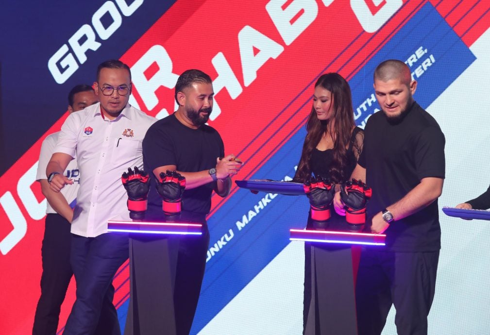 东南亚首座 柔王储动土 依城建哈比布运动馆