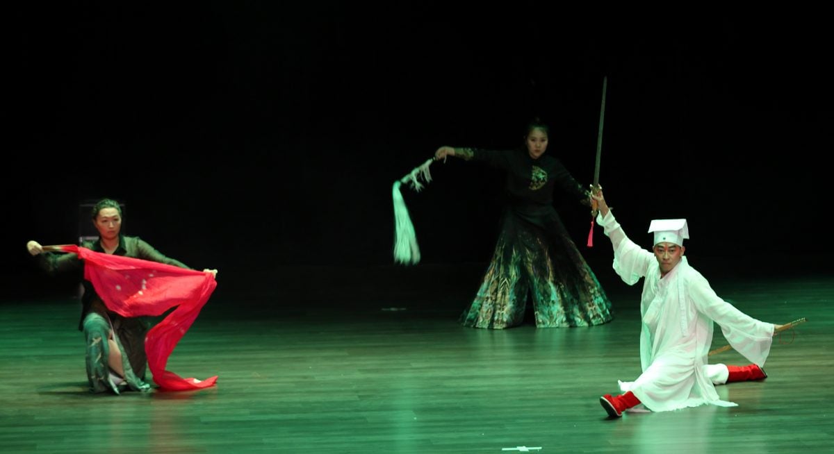 东:已签发:《舞耀彭亨・育艺传承》慈善晚会