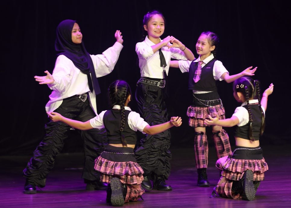 东:已签发:《舞耀彭亨・育艺传承》慈善晚会