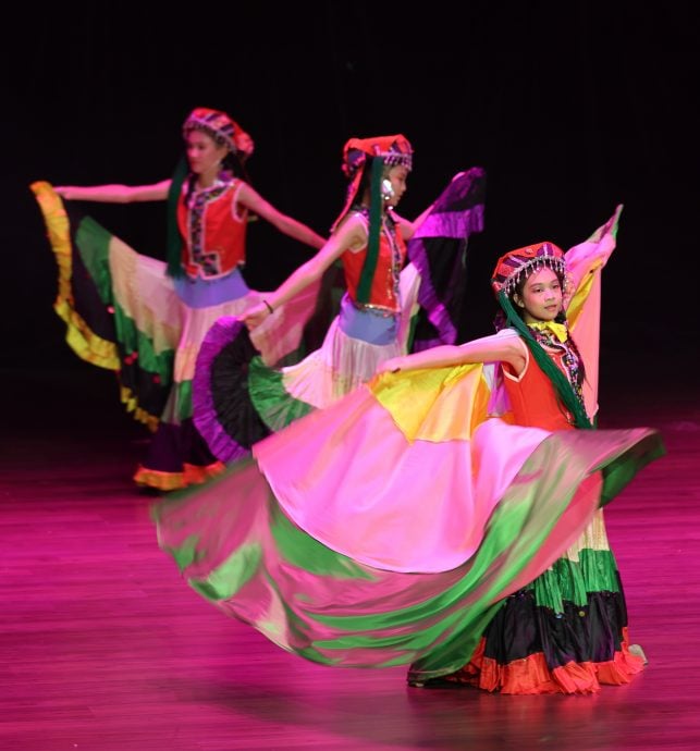 东:已签发:《舞耀彭亨・育艺传承》慈善晚会