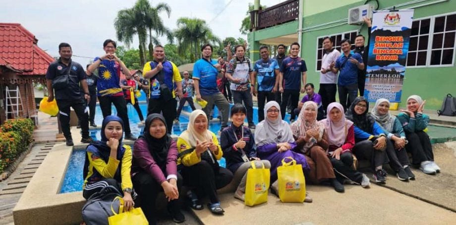 东:（已签发）淡马鲁卫生局办水灾模拟工作坊 未雨绸缪 提前做好应对准备