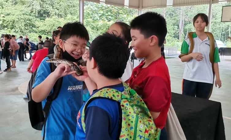 东（已签发）：士满慕华小“迷你动物园”庆儿童节
