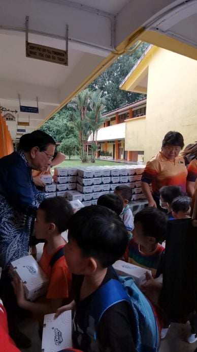 东（已签发）：士满慕华小“迷你动物园”庆儿童节