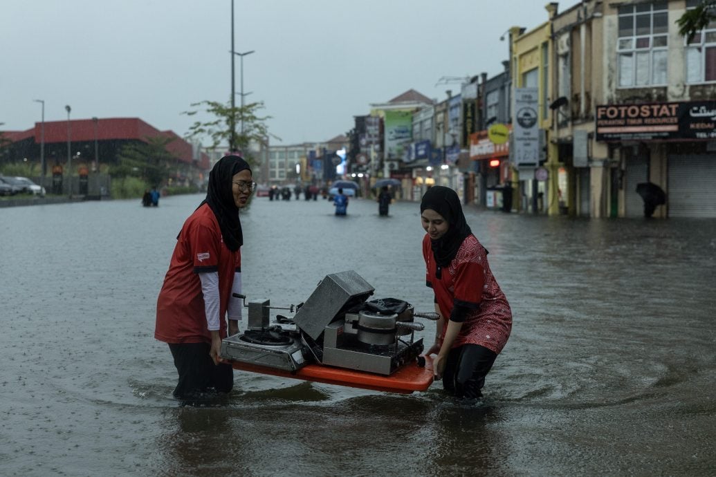 东（已签）哥打峇鲁低洼地区水灾、道路积水