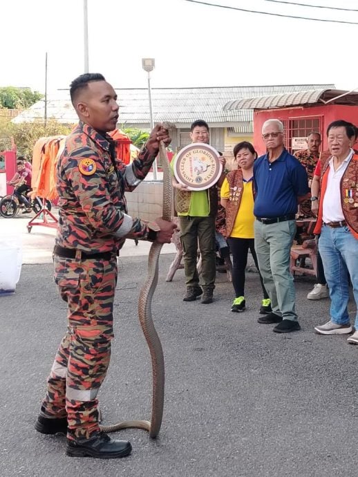 东(已签):狮子会308-B1区域第一专区与哥打峇鲁消拯局联办“防火讲座以及示范”