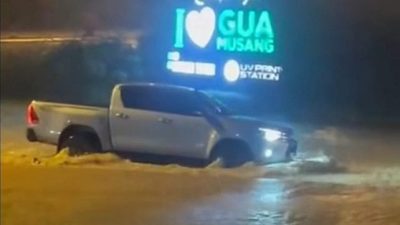 话望生部份地区闪电水灾 吉古垦殖区启用疏散中心