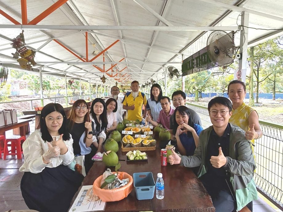 东:“华文教育·江苏省名师巡讲”劳勿站圆满落幕