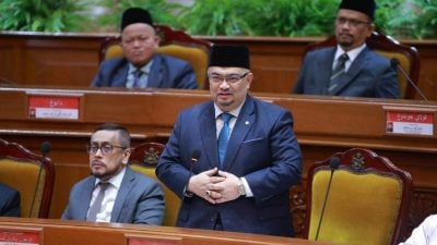 了解政策运作流程   丹华堂11日参观州议会