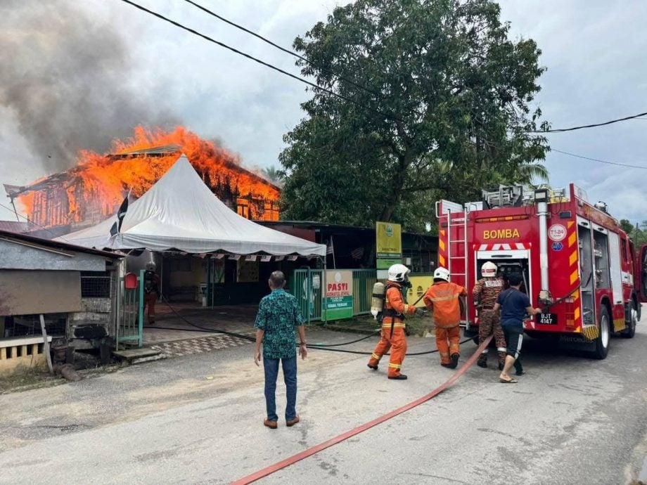 东:伊斯兰幼儿园(PASTI)今早突发大火