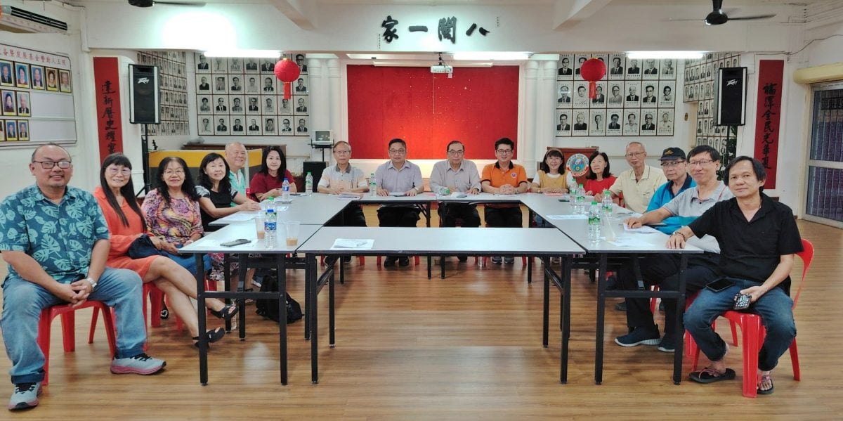 东：吉兰丹华校董教联合会与吉兰丹华校杏坛协会定于本月28日（星期五）联办“吉兰丹华教研讨会”，邀请大马华研中心高级研究员陈穆红博士与关丹中华中学校长蔡若峰为大会主讲人。