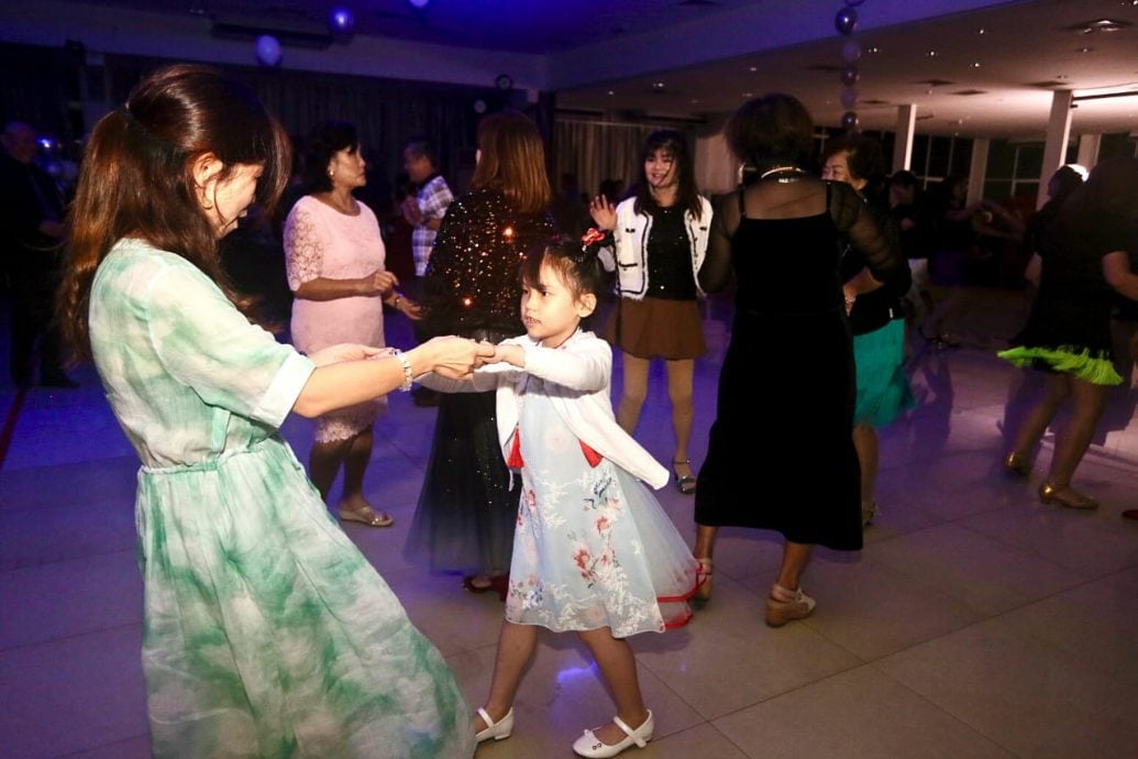 东：已签发：关丹新村发展官郑有宏指出，自昌明政府执政以来，房屋及地方政府部为新村的发展规划了四大方向：新村基建、新村好品、新村美化及新村旅游