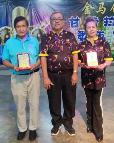 东:已签发:关丹雅韵歌友会名誉主席潘昭银认为,歌唱组织可以带动地区的旅游发展