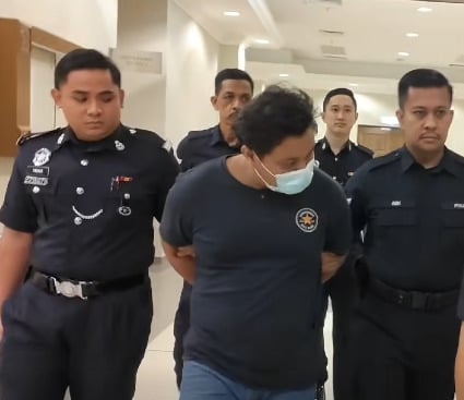 东:已签发:刺伤农民遭提控上庭,25岁失业男子承认故意伤害罪。