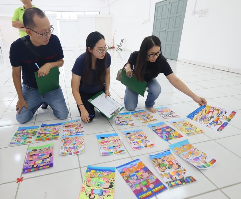 东：已签发：大马华光功德会东海岸分会会长拿督许汉新会指出，该会一直秉持“以慈悲启智、以善行育德”的宗旨，长期关注儿童与社区的教育与慈善工作