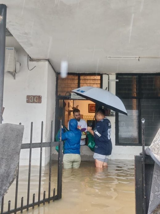 东:已签发:登州马华启动赈灾机制 深入灾区送援助