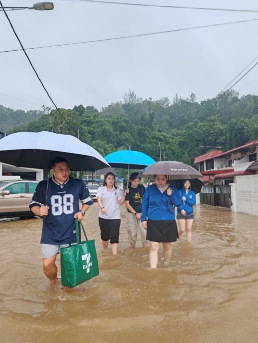 东:已签发:登州马华启动赈灾机制 深入灾区送援助