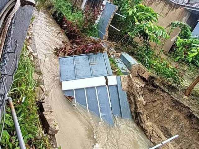 米昔拉州议员拿督安丹苏拉敦促政府，尽快落实建设耗资2500万令吉的阿罗拉当新桥梁