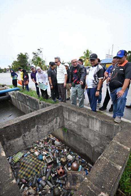 东：已签发：英迪拉森布娜花园排水系统及水患问题，有望获得解决。