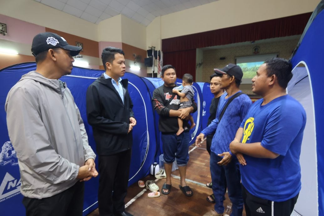 东：已签发：长命雨，导致关丹淹了！