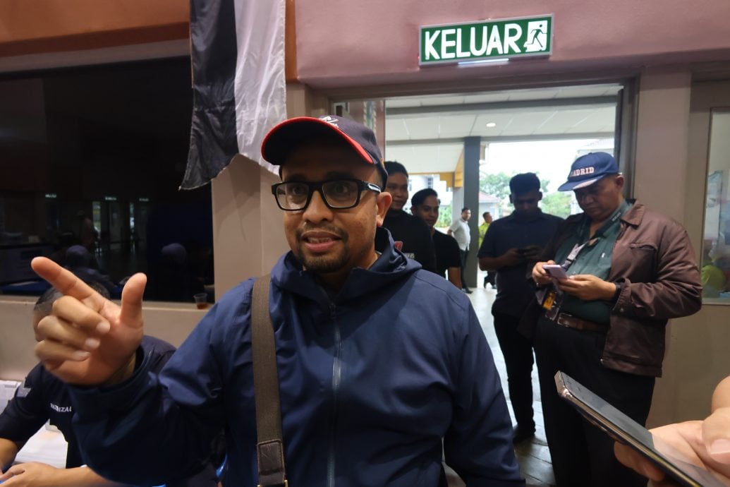 东：已签发：长命雨，导致关丹淹了！