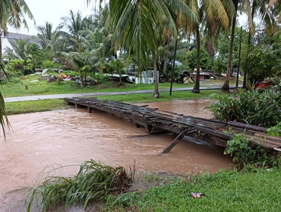 东：已签发：长命雨，导致关丹淹了！