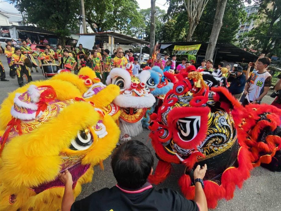 东:淡马鲁醒狮团37周年华光大帝千秋宝诞