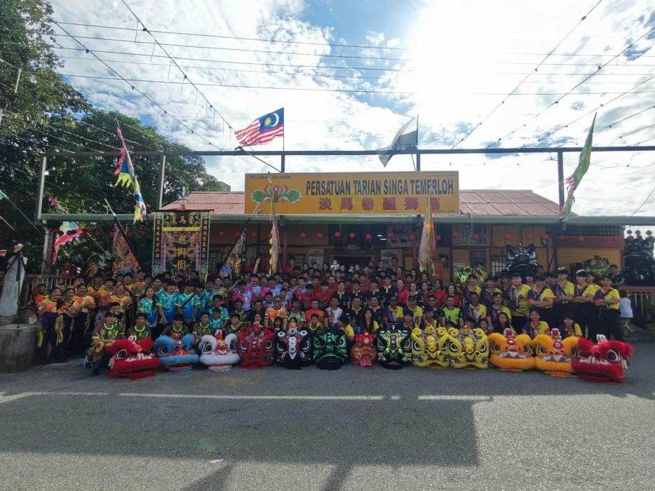 东:淡马鲁醒狮团37周年华光大帝千秋宝诞