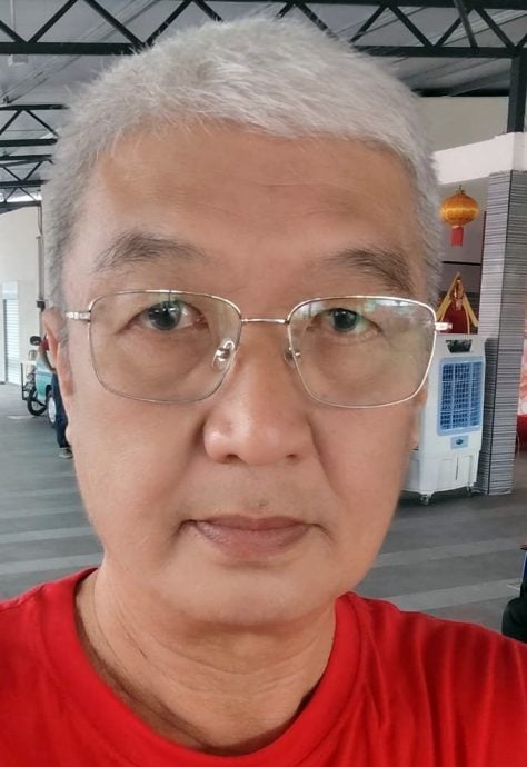 东：牛只路上游荡惹祸  遇事者心有余悸