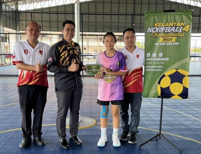 东:由马樟凤凰合球俱乐部主办的2025年吉兰丹州合球锦标赛,成功吸引来自雪隆地区多个球会的40名球员参赛,全国合球总会也派出9名职员到场协助,场面热闹。