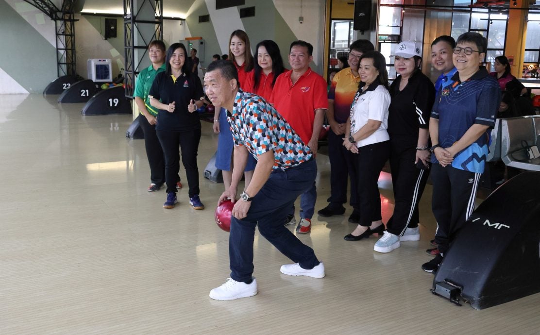 东:(已签发)东彭华校教师公会办拿督斯里孙诗传杯保龄球赛 促进教师情谊与健康意识