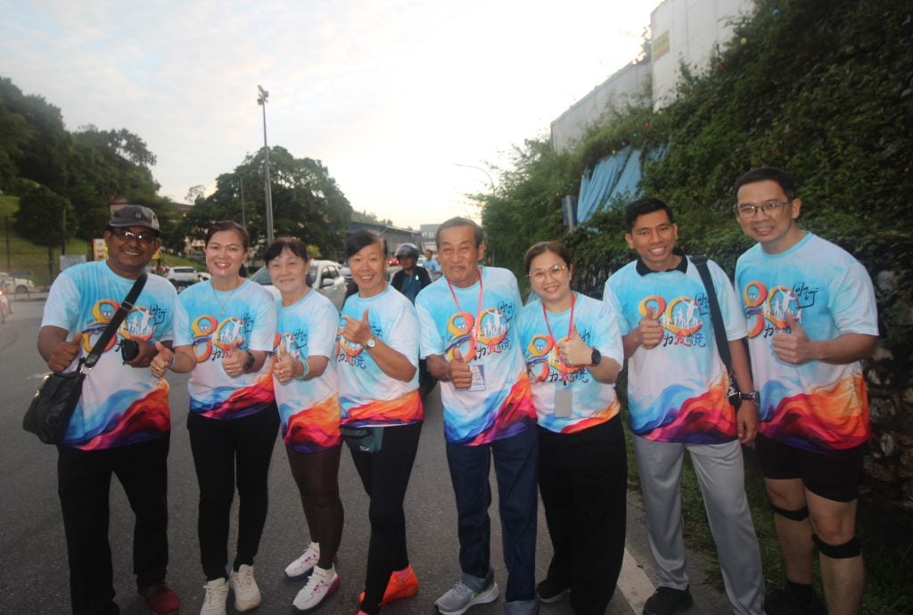 东：（已签发）中竞华小全民义走反应热烈，500人参与筹款破8万目标