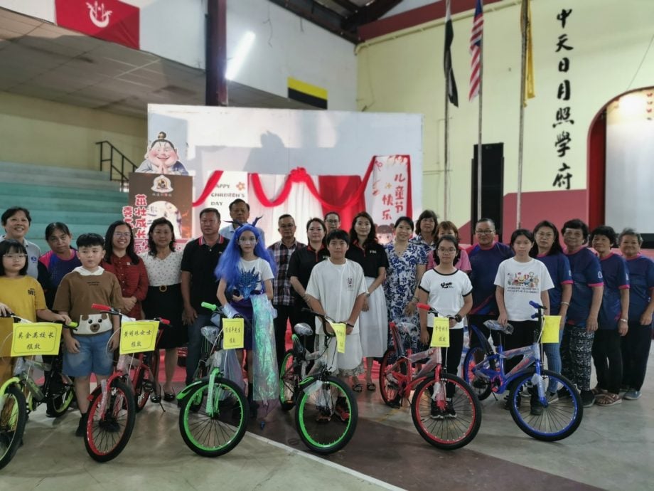 东：（已签发）双溪仁华小儿童节庆典