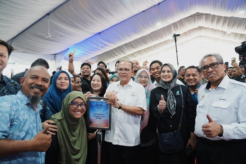 彭大臣：超级磁铁制造厂惠利彭亨