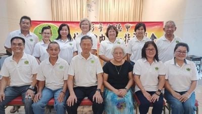 文德甲少林气功内劲一指禅学会改选    胡桂华蝉联主席