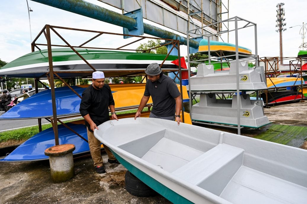 东：（已签发）水灾来临 船艇业者做好准备