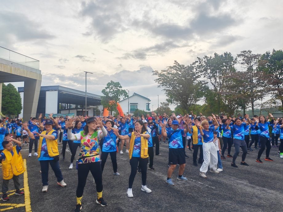 东：（已签发）狮子会“世界糖尿病日健康醒觉运动”，吸引约300人参与，