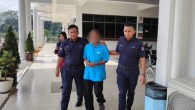 涉7小时内奸亲生女3次  退休公务员被控上庭