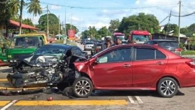 两车迎撞惨剧！女童命丧车祸　4人受伤送医