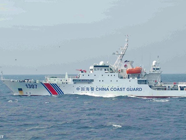中国海警舰艇编队钓鱼岛领海巡航 称“依法维权”