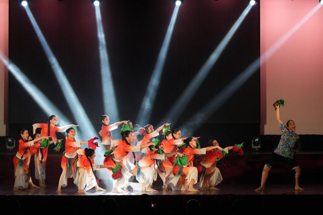 中小学舞蹈观摩 万华一校培南独中双奖格尼市华小最佳服装
