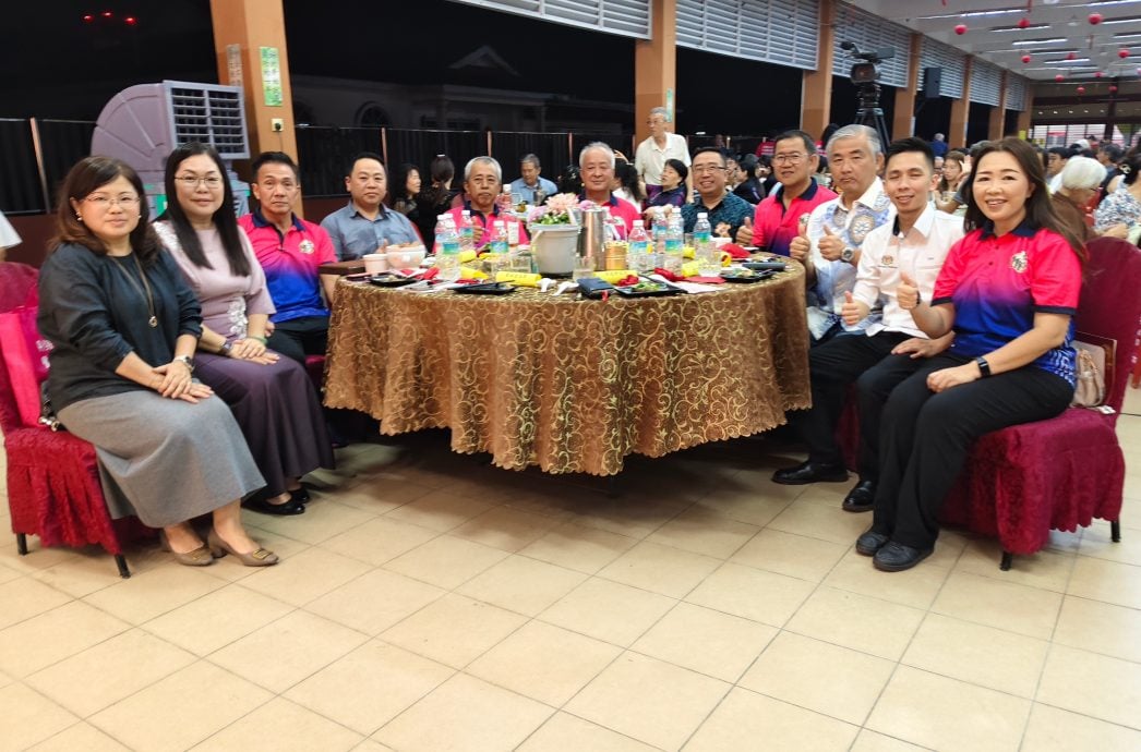 丹绒马林重新111周年校庆千人宴