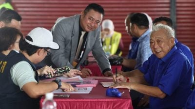 沙巴州选 | 代表国阵捍卫拉末 邦莫达陷六角混战