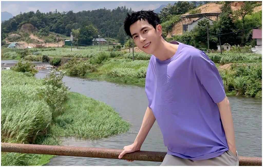 于朦胧伦敦纪念长椅落成 网民看照片哭了