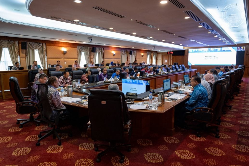 亿佩/安华下令认真看待计划实施前的各项问题 