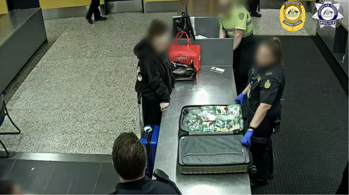 从大马携近9千万元冰毒赴澳 2女子闯关失败被捕