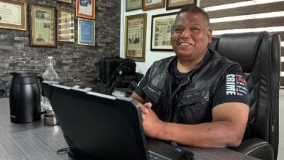 从水管渗漏至路面下沉  地陷隐患如“定时炸弹”