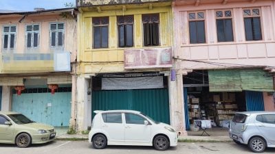 申请酒牌须公告！ 登报店铺挂布条 无人反对才获批