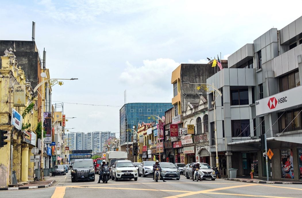 供星洲网/芙蓉市动员180人全城大扫除 迎接森州2026旅游年