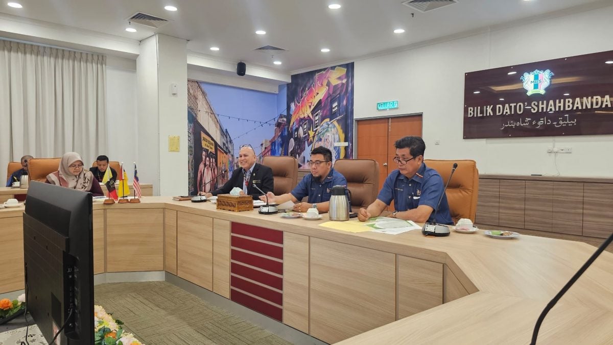 供星洲网/芙蓉市动员180人全城大扫除 迎接森州2026旅游年