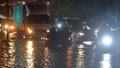 雨季来临 州政府加重监督和戒备随时应付水灾发生